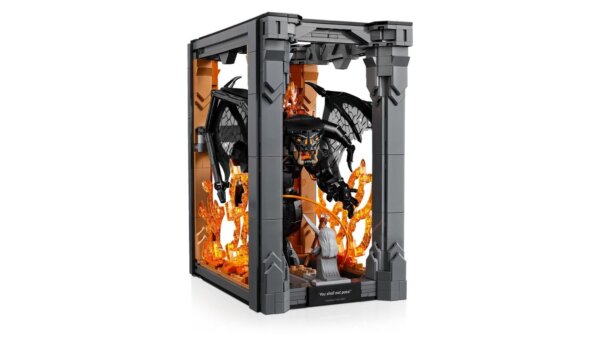 482675-LEGO---Icons-10367-Der-Herr-der-Ringe--Balrog----Buecherstuetze--1201-Teile-