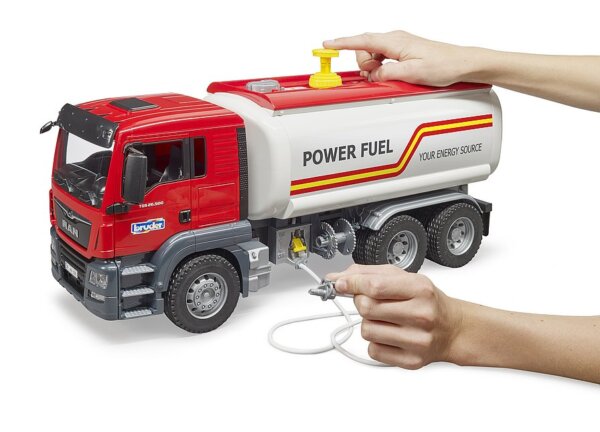 376890-Bruder-03775-MAN-TGS-Tankwagen--1-16